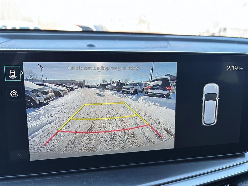 2025 Kia Sorento - Image 16