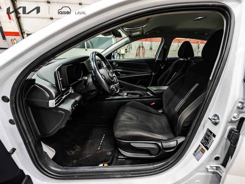 2023 Hyundai Elantra - Image 17