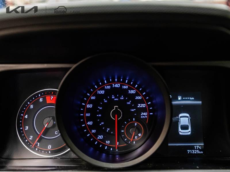 2023 Hyundai Elantra - Image 21