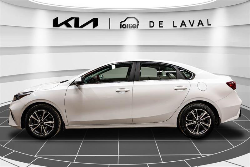 2022 Kia Forte - Image 5