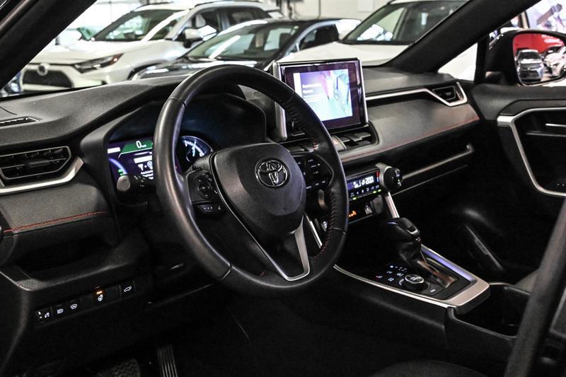 2024 Toyota RAV4 - Image 17