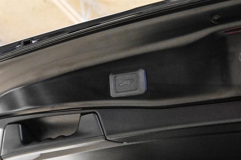 2024 Toyota RAV4 - Image 38