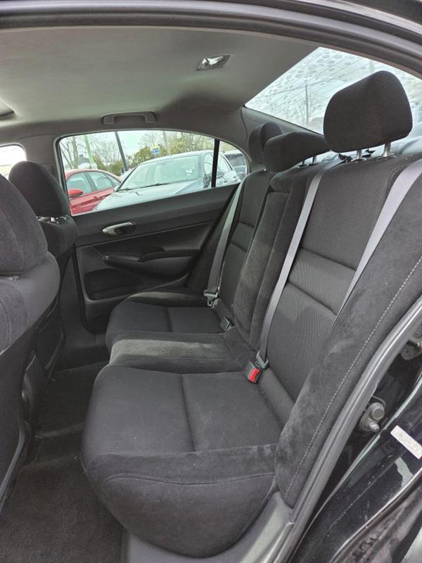 2009 Honda Civic - Image 13