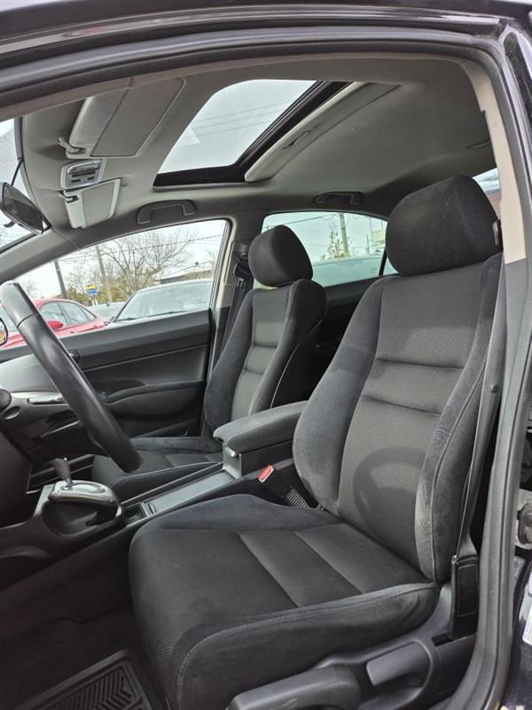 2009 Honda Civic - Image 16