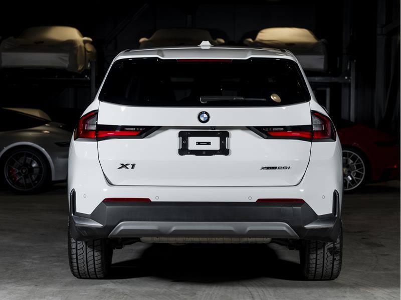 bmw X1 2023 - 8