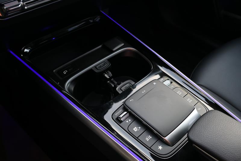 mercedes-benz GLB 2022 - 25