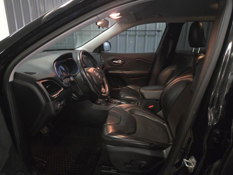 jeep Cherokee 2019 - 11