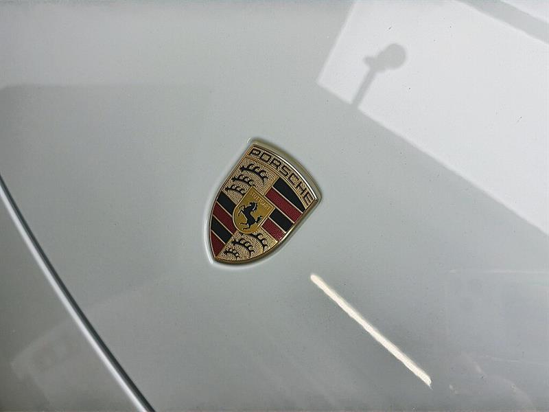porsche Taycan 2023 - 6