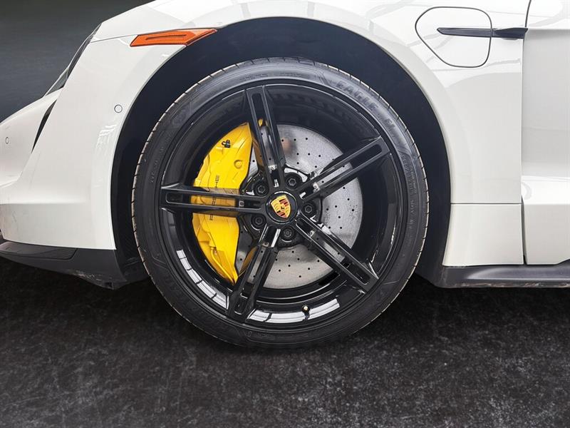 porsche Taycan 2023 - 11