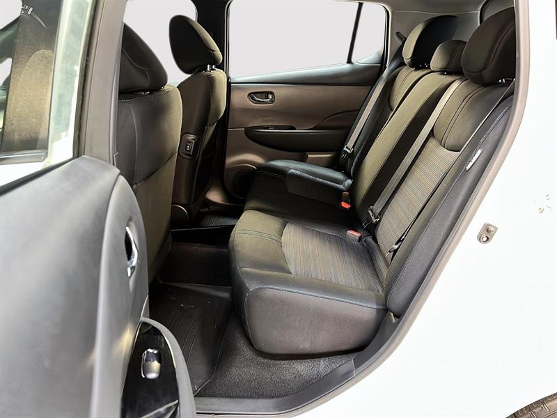 nissan LEAF 2023 - 9