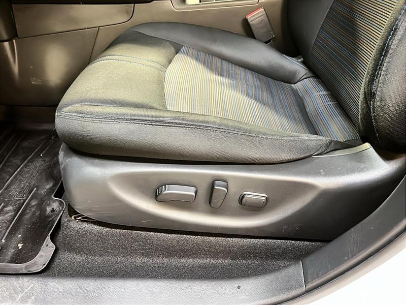 nissan LEAF 2023 - 24