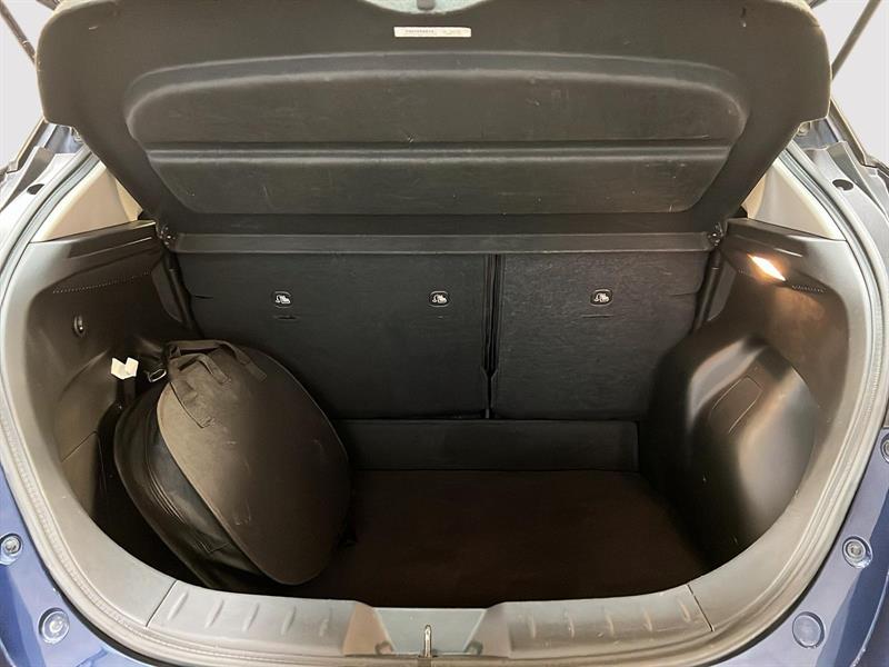 nissan LEAF 2023 - 12