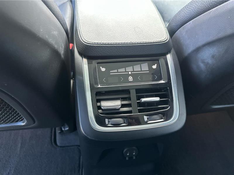 volvo XC90 2022 - 17