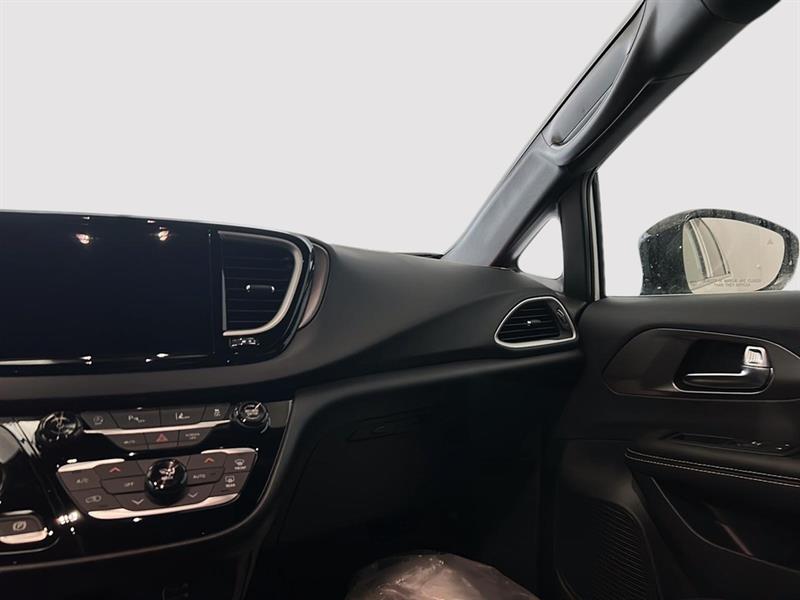 chrysler Grand Caravan 2026 - 17