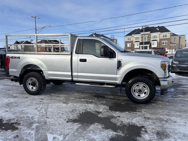 ford Super Duty F-350 a roues arrière simples 2019 - 7