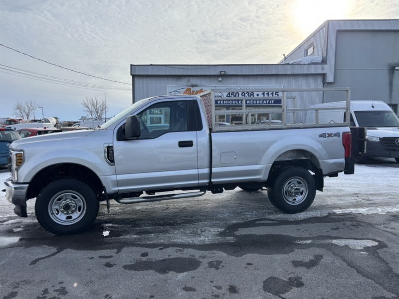 ford Super Duty F-350 a roues arrière simples 2019 - 8