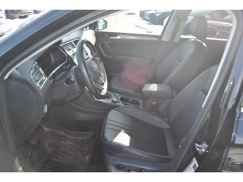 2022 Volkswagen Tiguan - Image 9