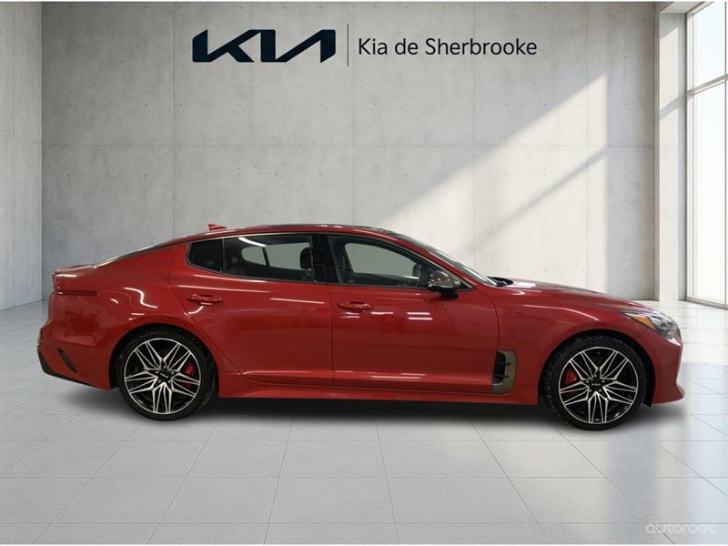 kia Stinger 2022 - 3