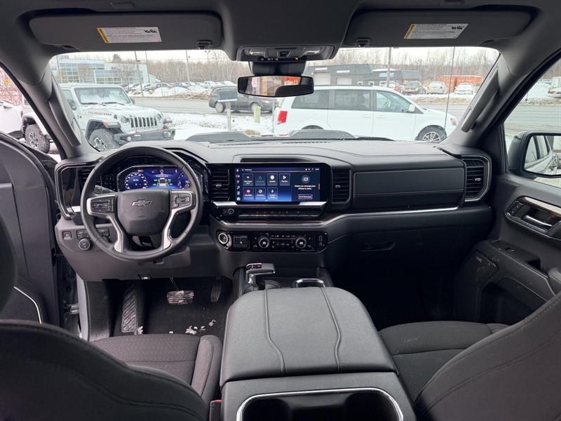 chevrolet Silverado 1500 2024 - 26