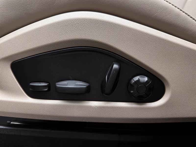 porsche Macan 2024 - 25