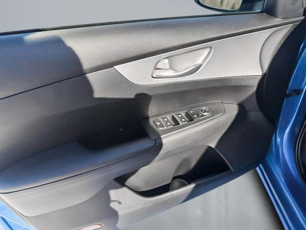 kia Forte 2023 - 10
