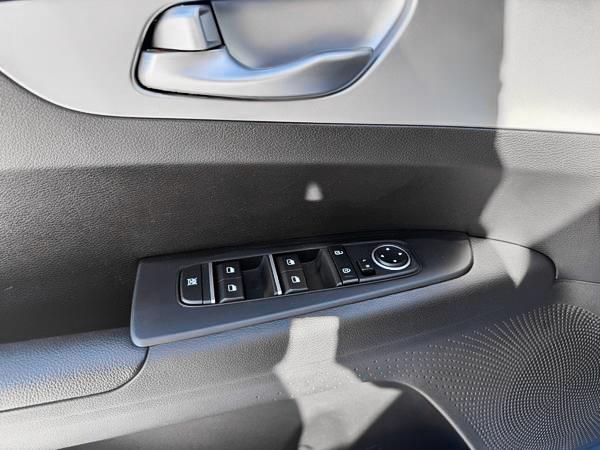 kia Forte 2023 - 11