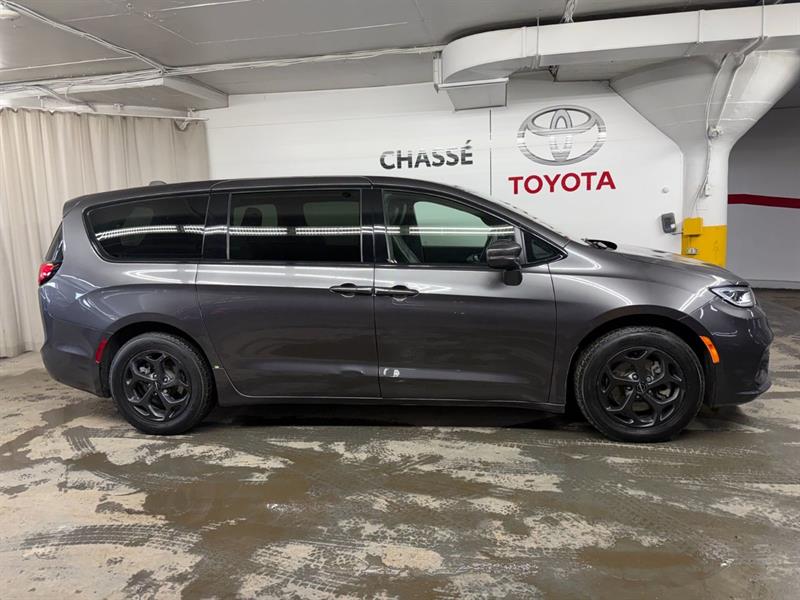 chrysler Pacifica Hybrid 2022 - 19