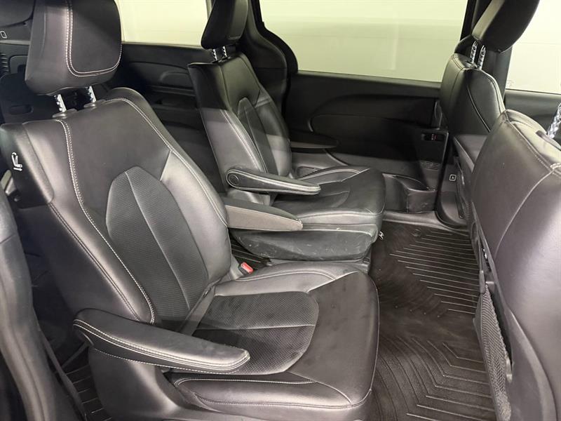 chrysler Pacifica Hybrid 2022 - 27