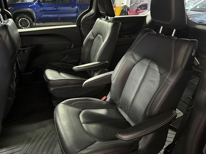 chrysler Pacifica Hybrid 2022 - 29