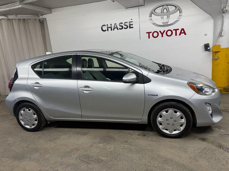 toyota Prius c 2015 - 2