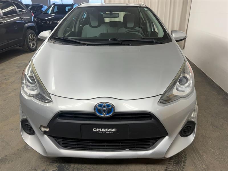 toyota Prius c 2015 - 6