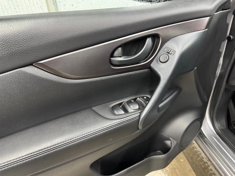 nissan Qashqai 2023 - 25