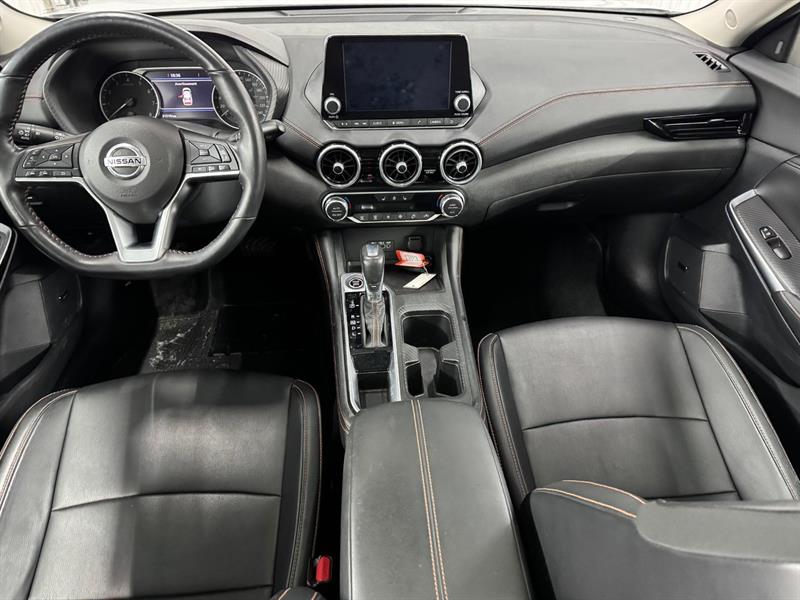 nissan Sentra 2021 - 24