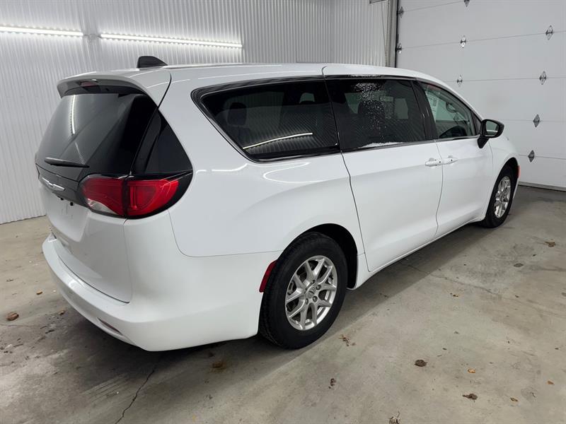 chrysler Grand Caravan 2024 - 5