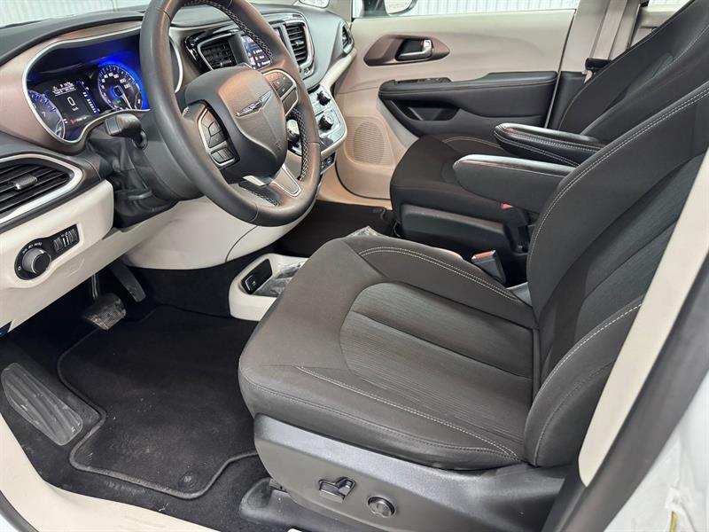 chrysler Grand Caravan 2024 - 11