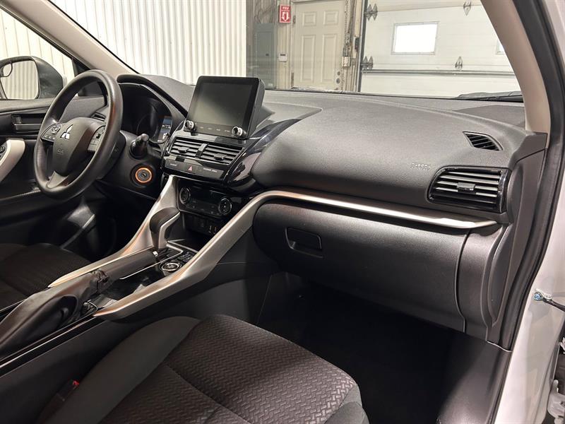 mitsubishi Eclipse Cross 2023 - 19