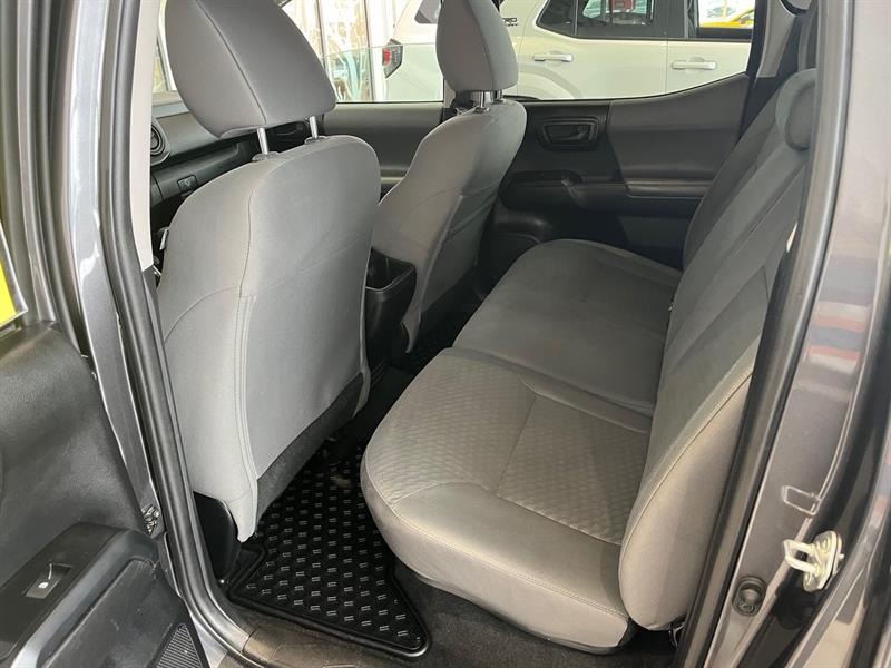 toyota Tacoma 2021 - 8