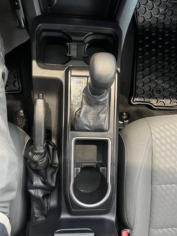toyota Tacoma 2021 - 18
