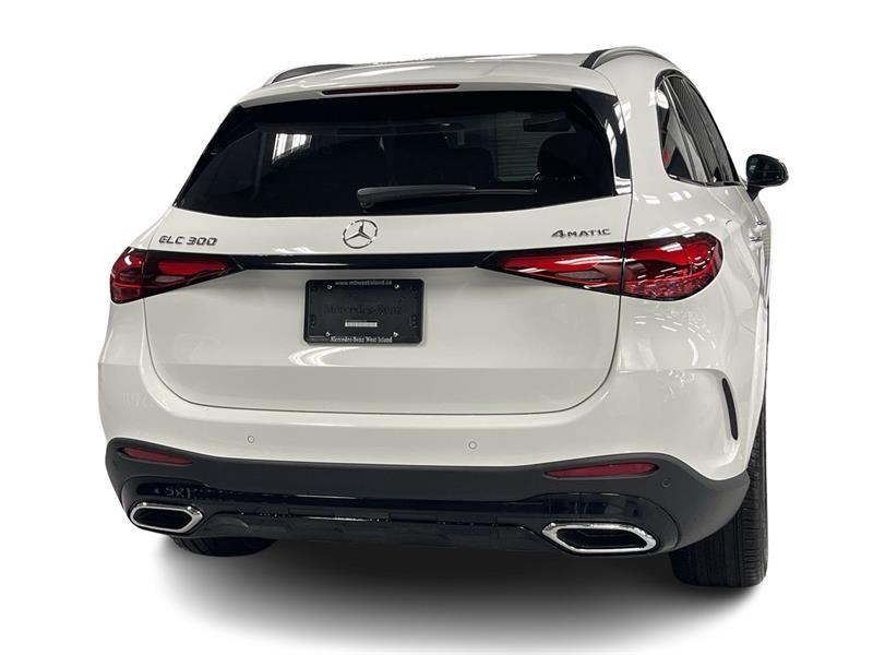 mercedes-benz GLC300 2023 - 11