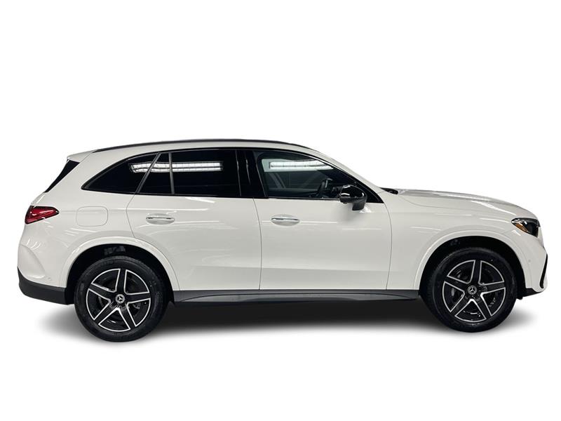 mercedes-benz GLC300 2023 - 14