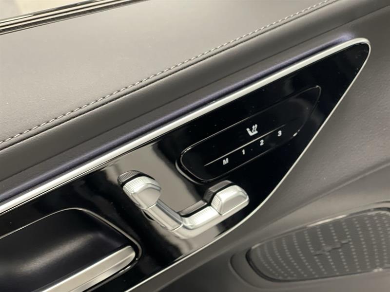 mercedes-benz GLC300 2023 - 19