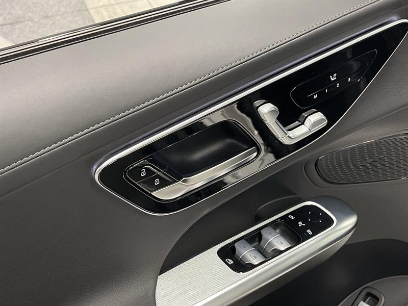 mercedes-benz GLC300 2023 - 20