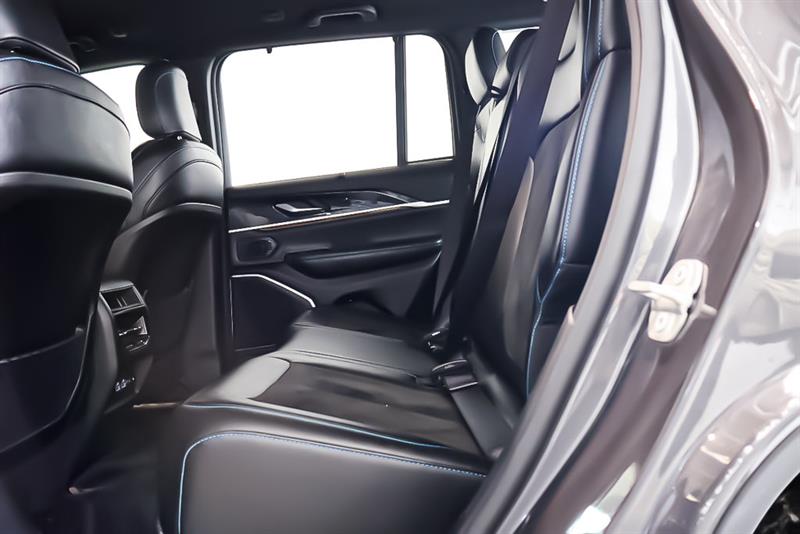 jeep Grand Cherokee 2023 - 30