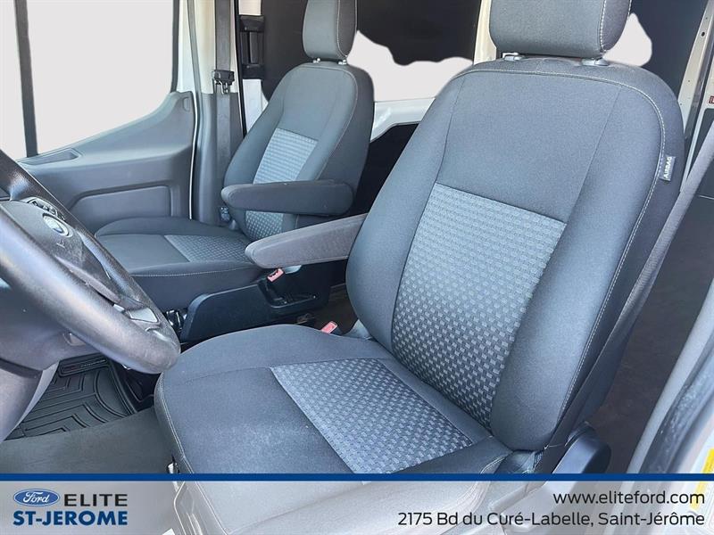 ford Transit fourgon utilitaire 2023 - 17