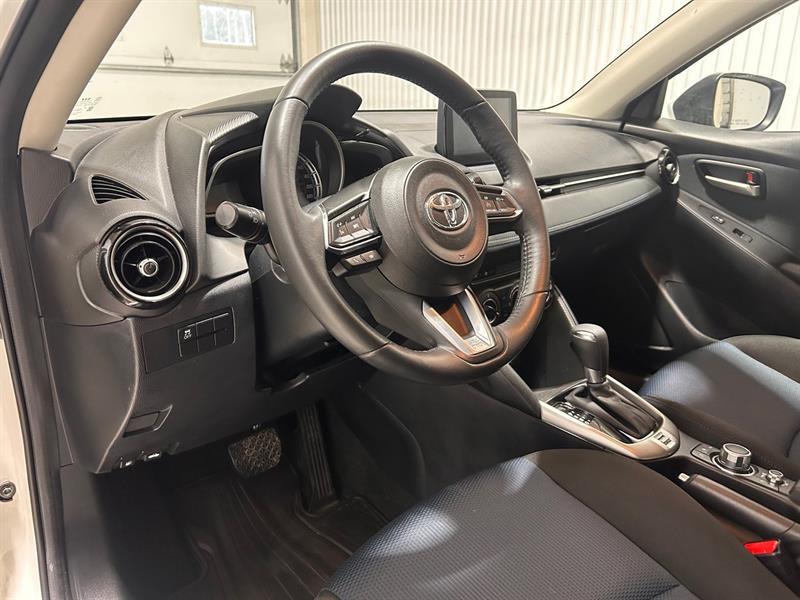 2020 Toyota Yaris - Image 11