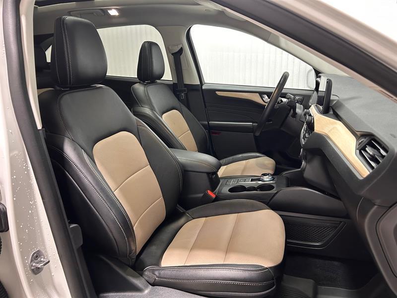 2022 Ford Escape - Image 21