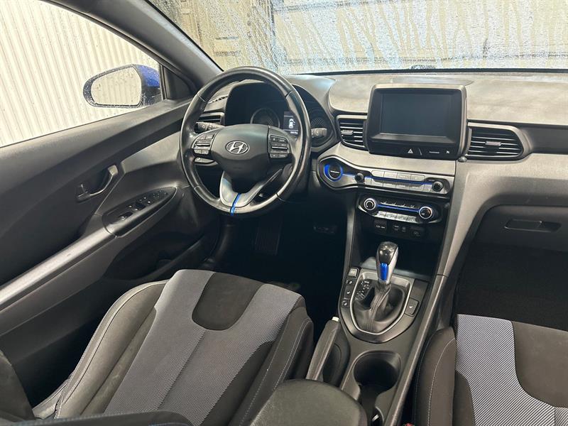2019 Hyundai Veloster - Image 15