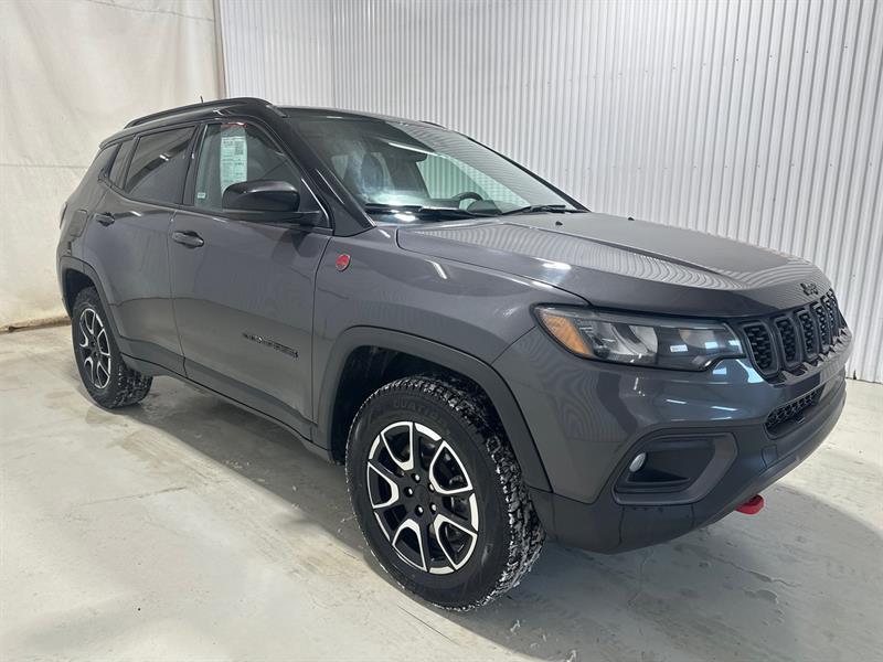 2024 Jeep Compass - Image 5