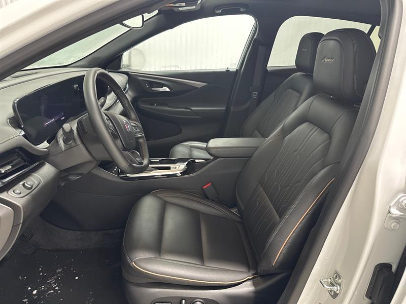 2025 Buick Envista - Image 12