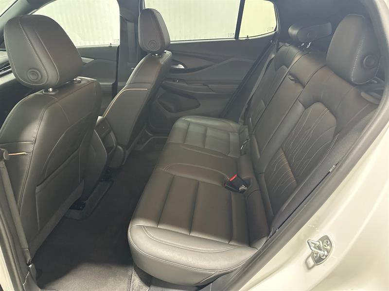 2025 Buick Envista - Image 15